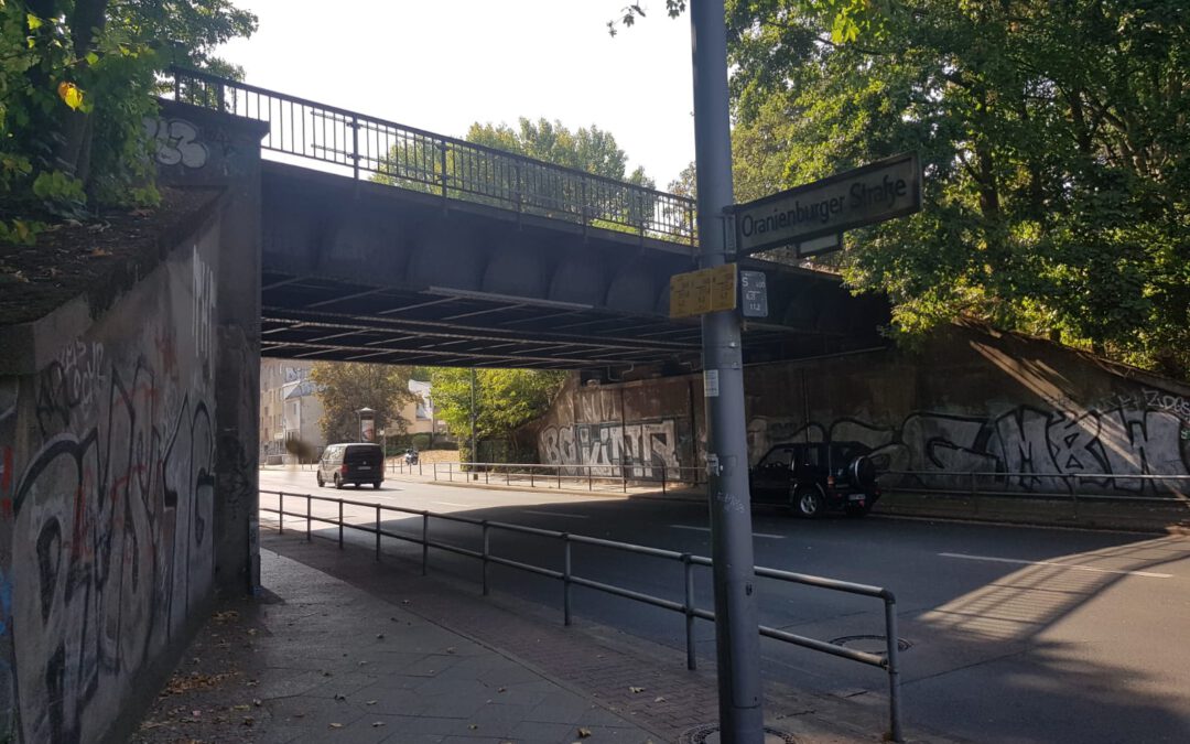 Verkehrsausschuss folgt SPD-Initiative zur Renovierung unter der S-Bahnbrücke Oranienburger Str.