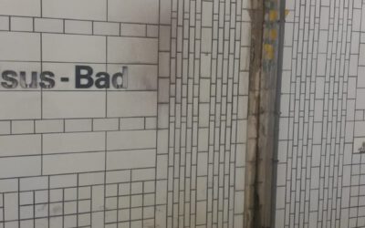 Wasserschäden am U-Bahnhof Paracelsus Bad