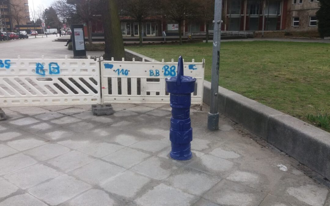 Trinkbrunnen vor dem Rathaus steht endlich