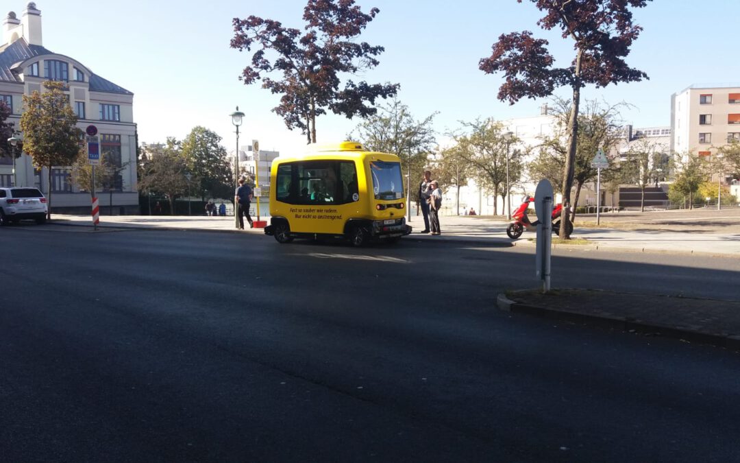 Kleines Abenteuer in Tegel! SPD-Fraktion freut sich auf den Testbetriebsstart autonomer Buse in Reinickendorf